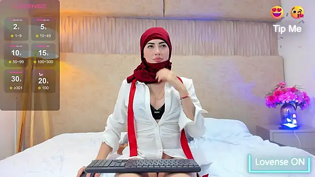 Snapshot of taylorsmiiith_ chatting on 25, 2, 2025 taylorsmiiith online show from 25, 2, 2025