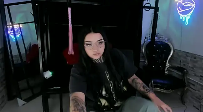 Snapshot of amyswallow7 chatting on 18, 1, 2025 amyswallow7 online show from 18, 1, 2025