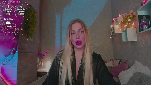 Mika Rayy online show from 27, 2, 2026