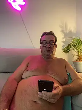 Snapshot of MountJohnXL chatting on 6, 5, 2026 MountJohnXL online show from 6, 5, 2026