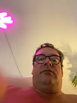 Snapshot of MountJohnXL chatting on 8, 5, 2026 MountJohnXL online show from 8, 5, 2026