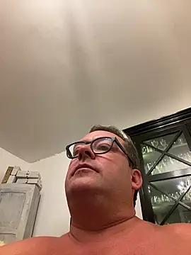 Snapshot of MountJohnXL chatting on 7, 6, 2026 MountJohnXL online show from 7, 6, 2026