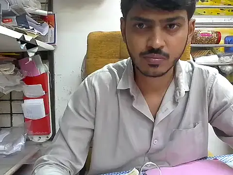 Snapshot of cute_modell chatting on 15, 9, 2025 cute modell online show from 15, 9, 2025