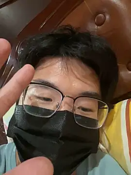 Snapshot of yfx468 chatting on 21, 3, 2025 yfx468 online show from 21, 3, 2025