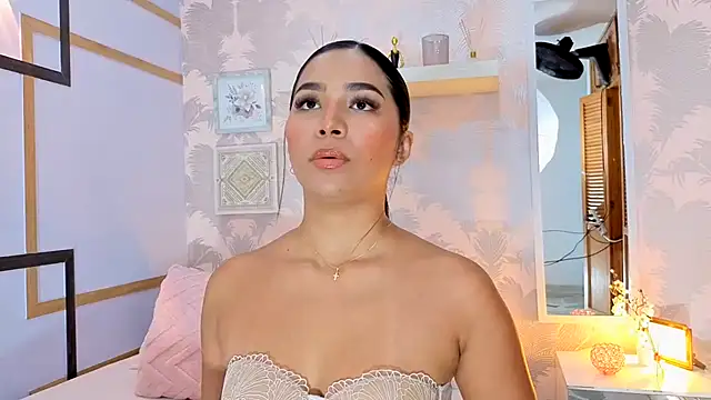 CharlotteGraay online show from 18, 11, 2025