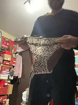 leonardohot1987 online show from 14, 1, 2025