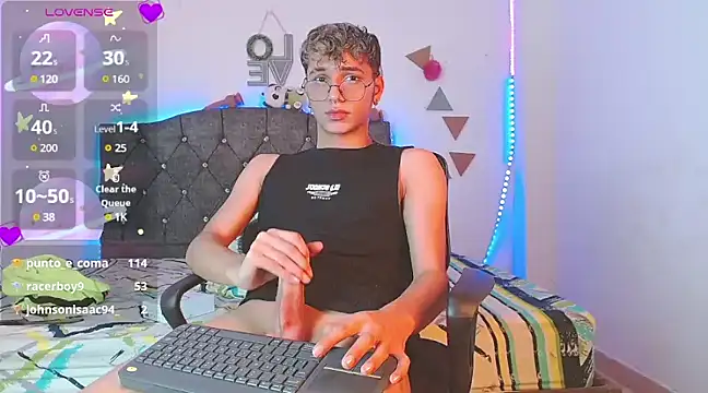 Snapshot of andrew_willyams chatting on 2, 3, 2025 andrew willyams online show from 2, 3, 2025