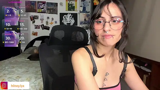 B0nnie H0ney online show from 25, 6, 2026