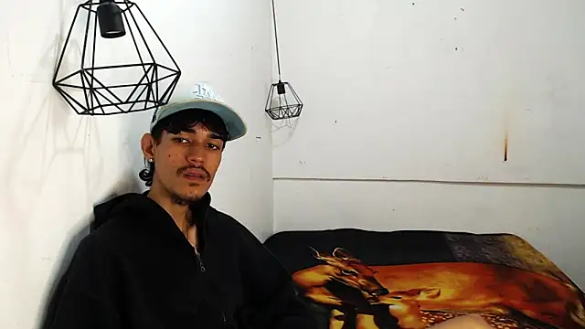 Snapshot of Alejandro_bigdick_x chatting on 18, 1, 2025 Alejandro bigdick x online show from 18, 1, 2025