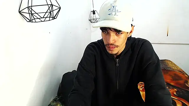 Snapshot of Alejandro_bigdick_x chatting on 18, 1, 2025 Alejandro bigdick x online show from 18, 1, 2025