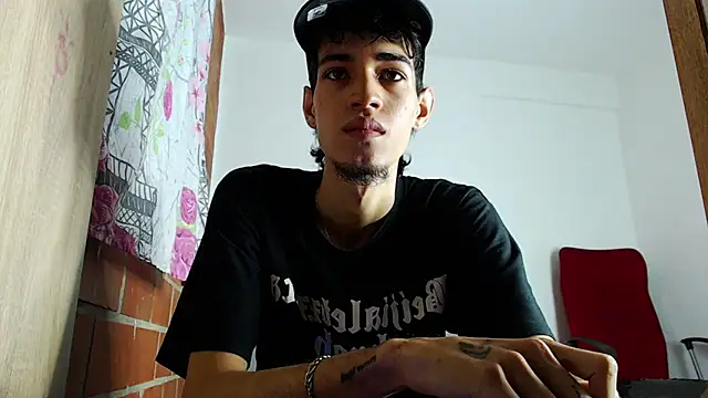 Snapshot of Alejandro_bigdick_x chatting on 30, 1, 2025 Alejandro bigdick x online show from 30, 1, 2025