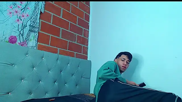 Snapshot of Alejandro_bigdick_x chatting on 26, 2, 2025 Alejandro bigdick x online show from 26, 2, 2025