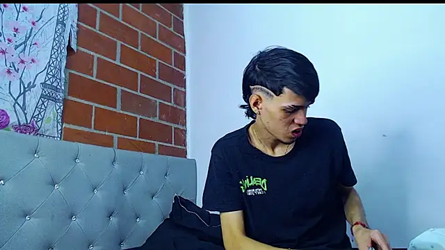 Snapshot of Alejandro_bigdick_x chatting on 28, 2, 2025 Alejandro bigdick x online show from 28, 2, 2025