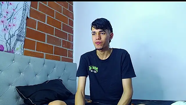 Snapshot of Alejandro_bigdick_x chatting on 28, 2, 2025 Alejandro bigdick x online show from 28, 2, 2025