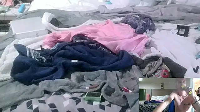 Snapshot of AQuickPhyx chatting on 2, 2, 2025 AQuickPhyx online show from 2, 2, 2025