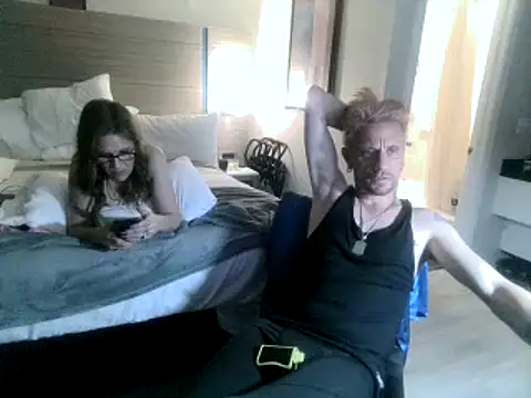 Snapshot of AQuickPhyx chatting on 5, 2, 2025 AQuickPhyx online show from 5, 2, 2025