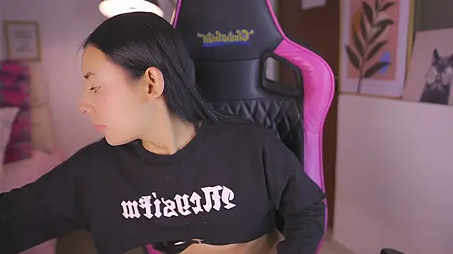 Snapshot of Hade_collinss chatting on 12, 11, 2025 Hade collinss online show from 12, 11, 2025