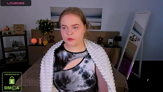 Snapshot of Erica__Alta chatting on 11, 2, 2025 Erica Alta online show from 11, 2, 2025