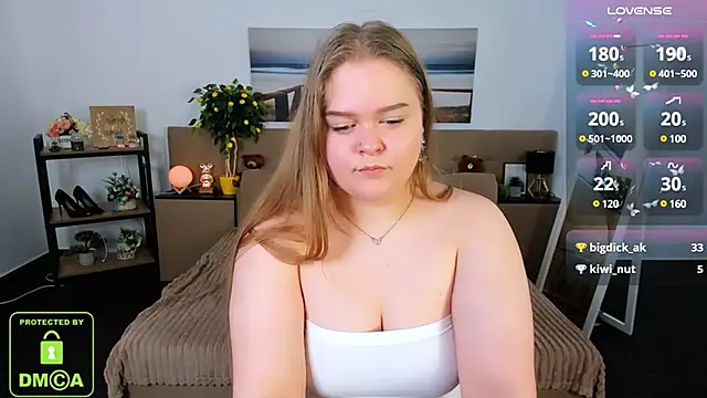 Snapshot of Erica__Alta chatting on 11, 3, 2025 Erica Alta online show from 11, 3, 2025