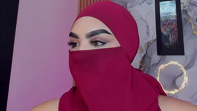 Snapshot of Maissa_Alabi chatting on 24, 4, 2026 Maissa Alabi online show from 24, 4, 2026
