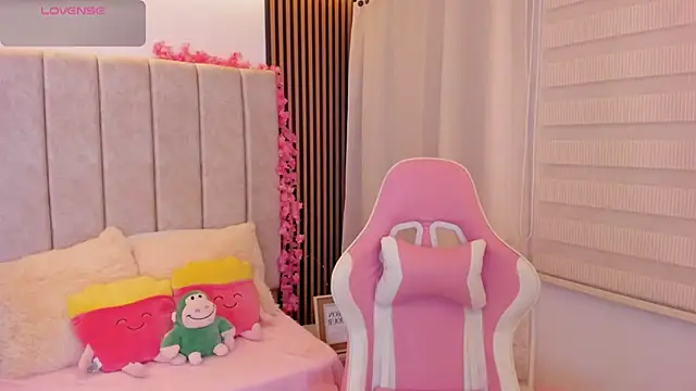 Snapshot of tamy_xoo chatting on 18, 1, 2026 tamy xoo online show from 18, 1, 2026