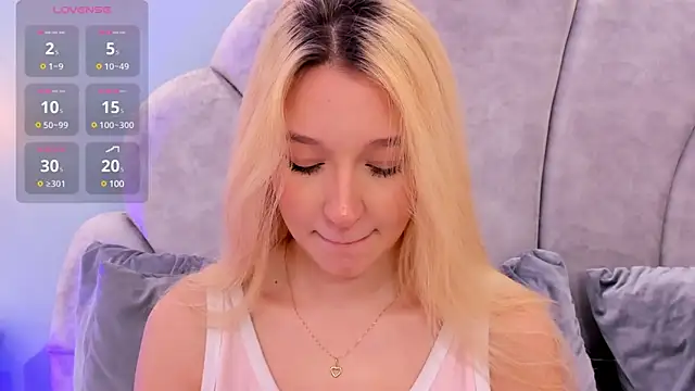 Snapshot of shatall_rouge chatting on 1, 2, 2025 shatall rouge online show from 1, 2, 2025