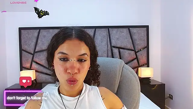 ilitzy cardona online show from 12, 11, 2025