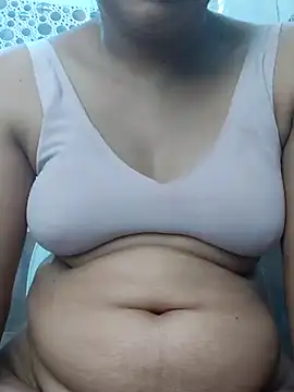 nikkibenza online show from 14, 3, 2025