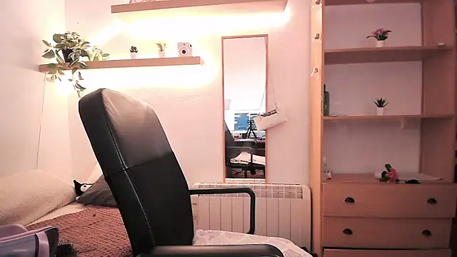 SabrinaSpell  online show from 11, 4, 2026