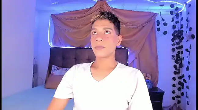 Ethan Boyy online show from 8, 3, 2025