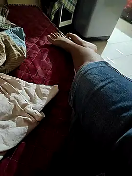 Snapshot of Mumbaigirl17 chatting on 5, 2, 2025 Mumbaigirl17 online show from 5, 2, 2025