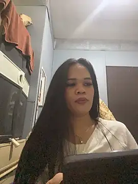 SophiaCourthaway online show from 11, 11, 2025