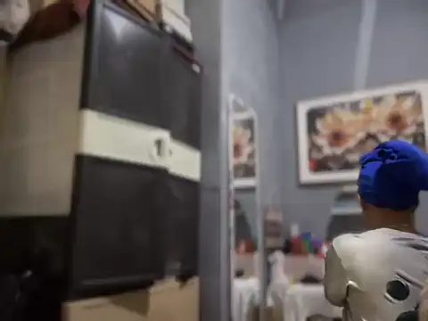 SophiaCourthaway online show from 11, 4, 2026