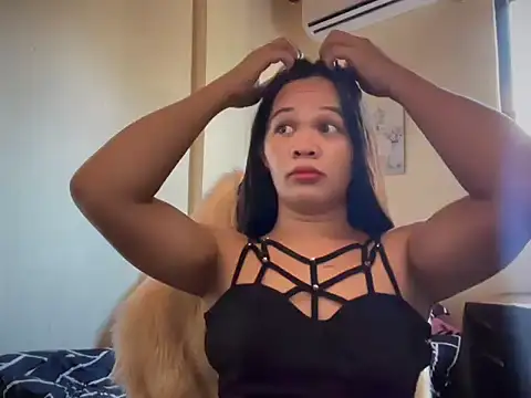 SophiaCourthaway online show from 1, 6, 2026
