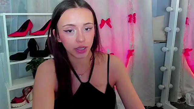 Snapshot of Sahara_Shields chatting on 20, 1, 2025 Sahara Shields online show from 20, 1, 2025