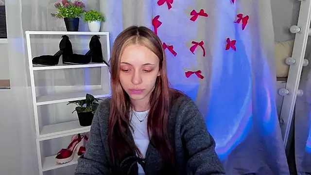 Snapshot of Sahara_Shields chatting on 23, 2, 2025 Sahara Shields online show from 23, 2, 2025