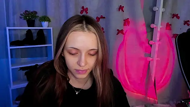 Snapshot of Sahara_Shields chatting on 7, 3, 2025 Sahara Shields online show from 7, 3, 2025