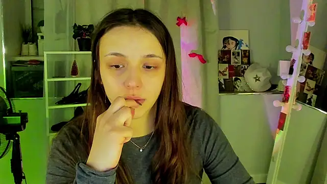 Snapshot of Sahara_Shields chatting on 6, 1, 2026 Sahara Shields online show from 6, 1, 2026