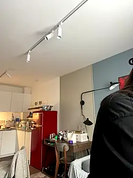 Snapshot of Kiss_My_Body chatting on 10, 10, 2025 Kiss My Body online show from 10, 10, 2025