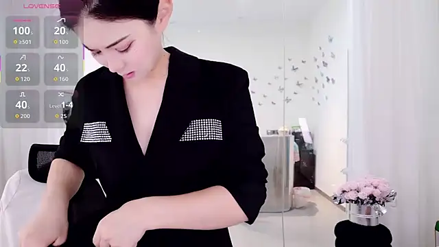 miaomiao-777 online show from 10, 5, 2026