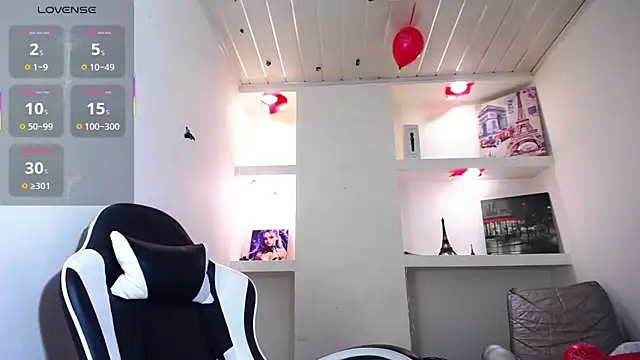 Snapshot of Miss_sparkle00 chatting on 23, 11, 2025 Miss sparkle00 online show from 23, 11, 2025