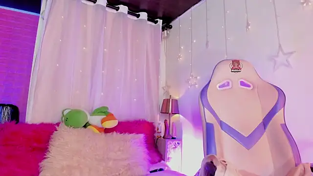 Snapshot of emma_soffia_ chatting on 7, 2, 2025 emma soffia  online show from 7, 2, 2025