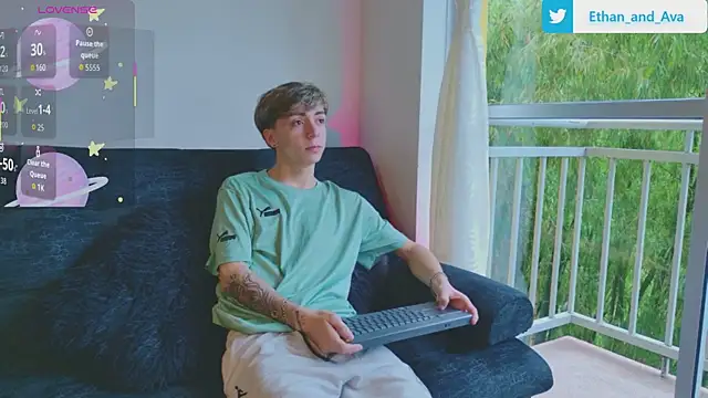 ethan and ava online show from 26, 10, 2025