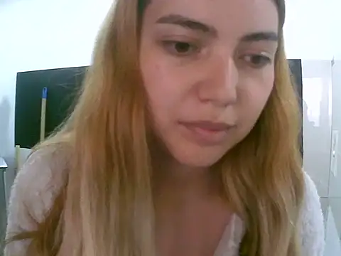 VittoriaTaylor online show from 24, 11, 2025