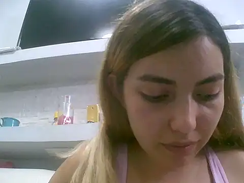 VittoriaTaylor online show from 25, 3, 2026