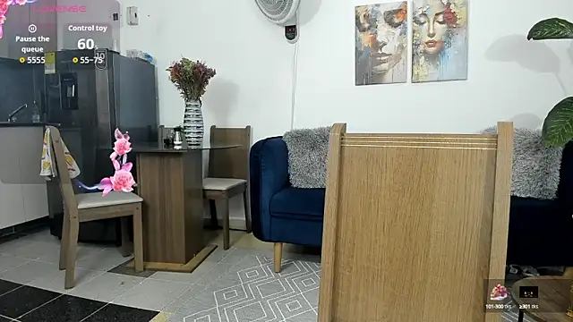 Snapshot of NicolettaLima chatting on 25, 9, 2025 NicolettaLima online show from 25, 9, 2025