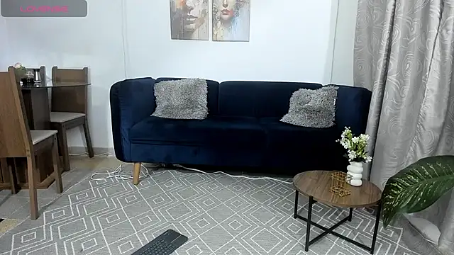 Snapshot of NicolettaLima chatting on 4, 11, 2025 NicolettaLima online show from 4, 11, 2025