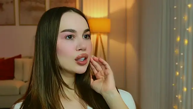 Snapshot of GoddessRoxana chatting on 16, 12, 2025 GoddessRoxana online show from 16, 12, 2025