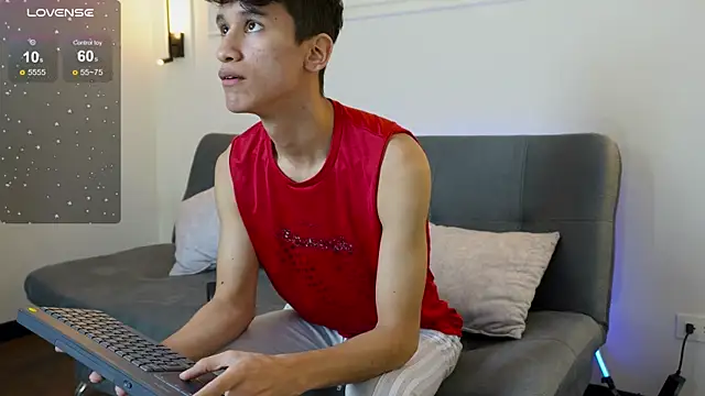 Snapshot of Cum_hunters chatting on 21, 1, 2025 Cum hunters online show from 21, 1, 2025