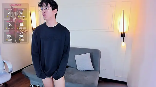 Snapshot of Cum_hunters chatting on 15, 10, 2025 Cum hunters online show from 15, 10, 2025